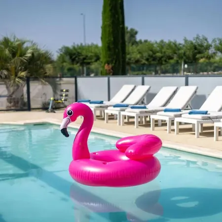 Caiman Hotel 3*