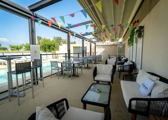 Caiman Hotel